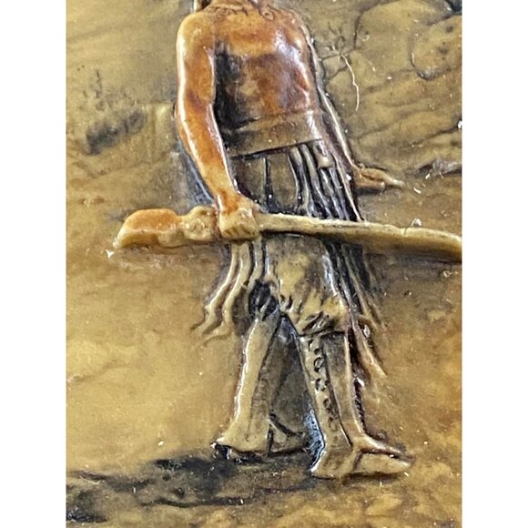 Antique IVOREX 1913 "The March Of Myles Standish" Wall Plaque With Hanger - Picture 10 of 15